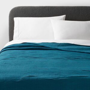 Full/Queen Double Cloth Quilt Dark Teal Blue - Threshold